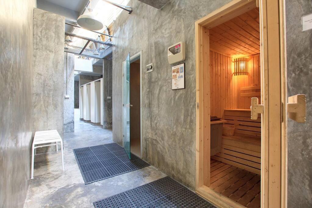 Unique Pool Slide Access Townhouse *